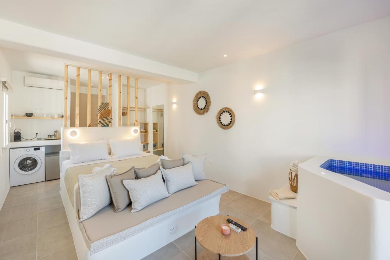 Utopia Luxury Apartments Науса Екстериор снимка